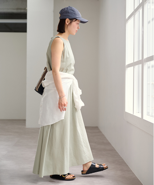U by SPICK&SPAN(ユーバイスピックアンドスパン)の「コットンリネンバックギャザーワンピース(ワンピース・レディース・グリーン/ピンク/ベージュ・36/38)」の5枚目の写真