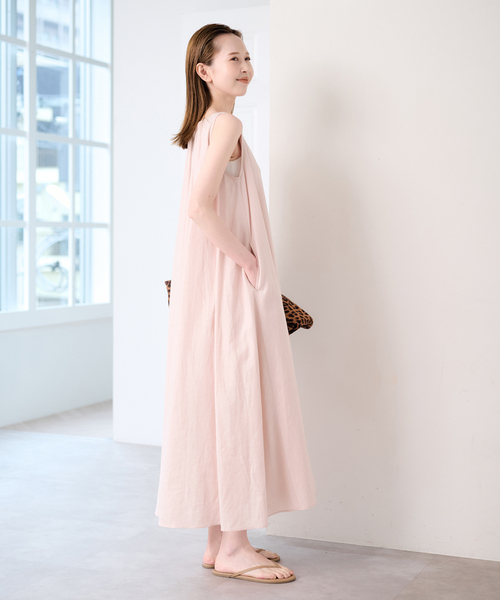U by SPICK&SPAN(ユーバイスピックアンドスパン)の「コットンリネンバックギャザーワンピース(ワンピース・レディース・グリーン/ピンク/ベージュ・36/38)」の15枚目の写真