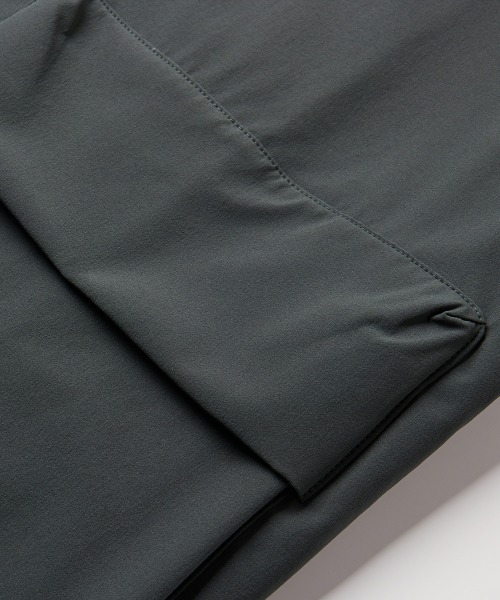 MODE COMMUTER（モードコミューター）の「Relaxed-Fit Hooded Vest（ベスト・メンズ・ダークグリーン・SMALL/MEDIUM/LARGE）」の13枚目の写真