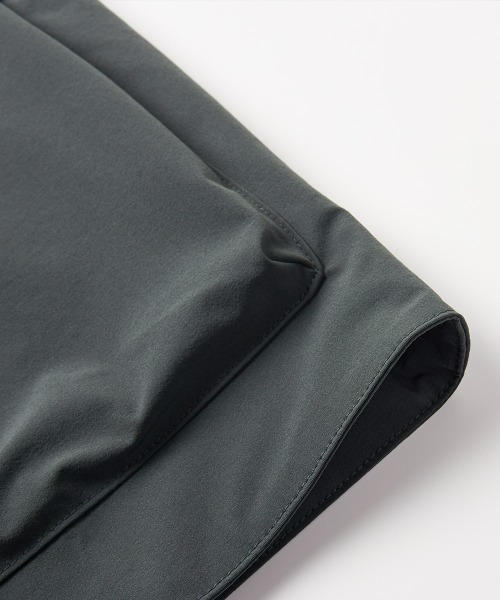 MODE COMMUTER（モードコミューター）の「Relaxed-Fit Hooded Vest（ベスト・メンズ・ダークグリーン・SMALL/MEDIUM/LARGE）」の14枚目の写真