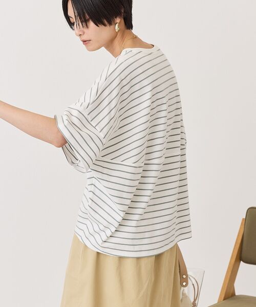 AMERICAN HOLIC（アメリカンホリック）の「【UVカット・接触冷感】ボーダーコクーンプルオーバー（Tシャツ/カットソー・レディース・チャコールグレー/カーキ系1/オフホワイト・L/M）」の3枚目の写真