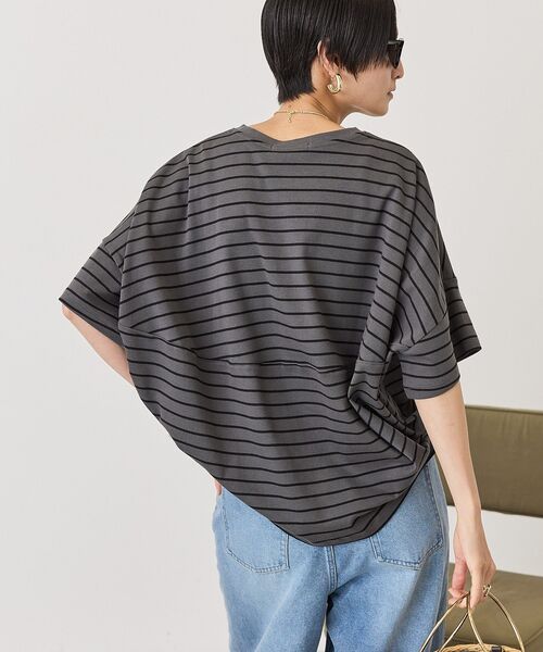 AMERICAN HOLIC（アメリカンホリック）の「【UVカット・接触冷感】ボーダーコクーンプルオーバー（Tシャツ/カットソー・レディース・チャコールグレー/カーキ系1/オフホワイト・L/M）」の2枚目の写真
