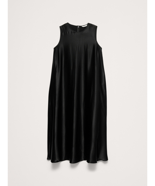 Banana Republic(バナナリパブリック)の「イタリアン サテン スリーブレス トラピーズ ドレス(ワンピース・レディース・ホワイト/ブラック・XS/S/M/L)」の7枚目の写真