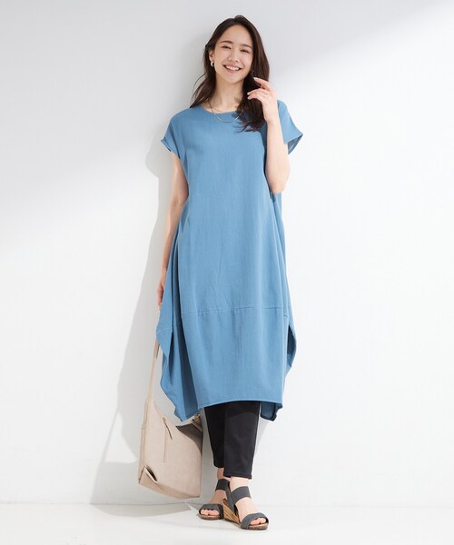 SHOO・LA・RUE(シューラルー)の「【S-LL/洗濯機可/体型カバー】ふんわりラインが女性らしい コクーンワンピース(ワンピース・レディース・ブラック/ブルー/ブラウン系・04/03/02/01)」の17枚目の写真