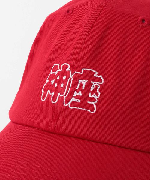 Collaboration URBAN RESEARCH(コラボレーションアーバンリサーチ)の「KAMUKURA×UR CAP Kamukura(キャップ・レディース・ブラック/レッド・ONE)」の18枚目の写真