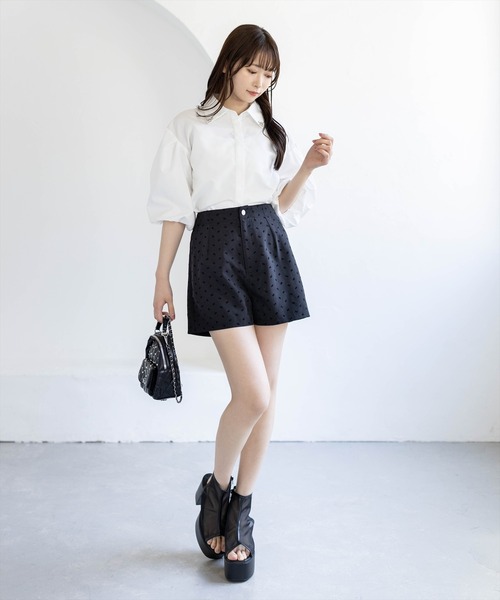 clear（クリア）の「バックリボンハートドットショートパンツ［骨格ウェーブ／フェミニン／華やか／ガーリー］（その他パンツ・レディース・グレー/ブラック・S/M）」の16枚目の写真
