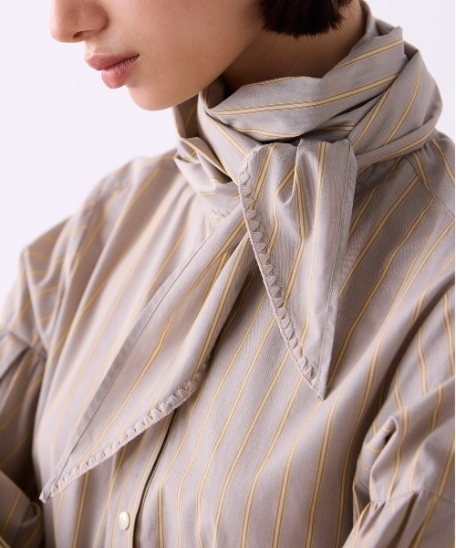 Marilyn Moon(マリリンムーン)の「stripe embroidery tie blouse(シャツ/ブラウス・レディース・ブルー/ダークグレー/ライトグレー・FREE)」の15枚目の写真