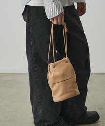 COLONY 2139（コロニートゥーワンスリーナイン）の「【UNISEX】レザーライクドローストリングバッグ（トートバッグ）」