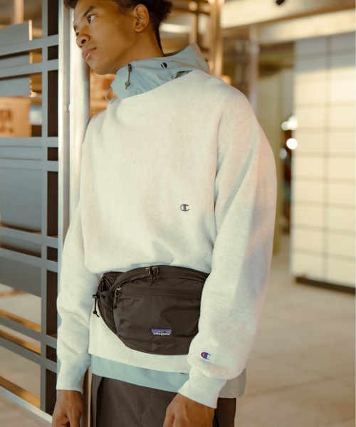 Champion（チャンピオン）の「【WEB先行予約】[Champion/チャンピオン] 別注 スリーアイコン ロゴ刺繍スウェット（スウェット・レディース・ブラウン/ネイビー/ブラック/チャコール/オートミール/グレー・S/L/M）」の5枚目の写真