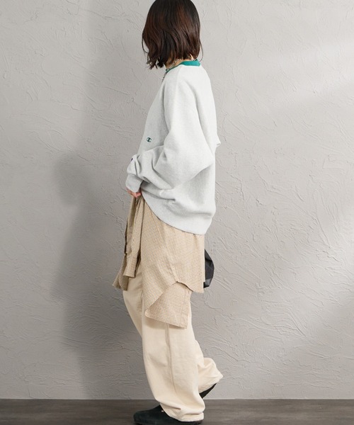 Champion（チャンピオン）の「【WEB先行予約】[Champion/チャンピオン] 別注 スリーアイコン ロゴ刺繍スウェット（スウェット・レディース・ブラウン/ネイビー/ブラック/チャコール/オートミール/グレー・S/L/M）」の11枚目の写真