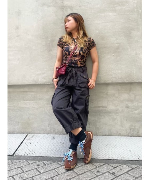 Desigual（デシグアル）の「Leopard Minnie Graphic T-Shirt/レオパード ミニー グラフィック Tシャツ（Tシャツ/カットソー・レディース・ブラウン・XS/S/M/L/XL）」の4枚目の写真