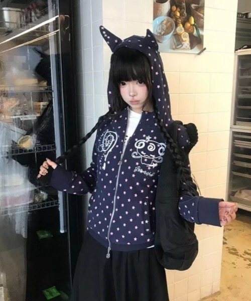 GEMEDA(ジェメダ)の「可愛い耳デザインフード付きジップパーカー(パーカー・レディース・ネイビー・M)」の4枚目の写真