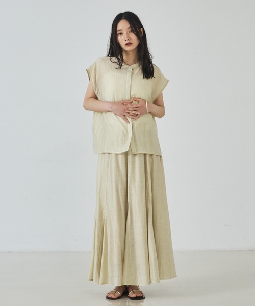 abahouse mavie（アバハウスマヴィ）の「【セットアップ対応】リネンライクシアーノースリーブシャツ（シャツ/ブラウス・レディース・マスタード/ブラック/アイボリー・フリー）」の4枚目の写真