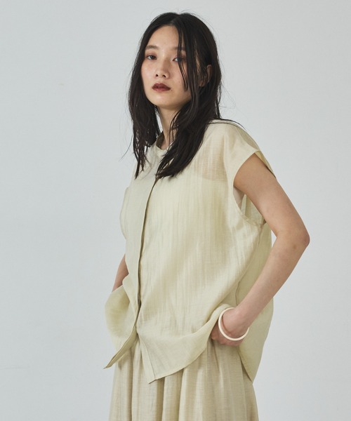 abahouse mavie（アバハウスマヴィ）の「【セットアップ対応】リネンライクシアーノースリーブシャツ（シャツ/ブラウス・レディース・マスタード/ブラック/アイボリー・フリー）」の6枚目の写真