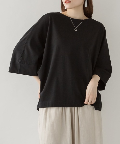 ElegChic(エレグシック)の「ボートネック7分袖ドルマンTシャツ(Tシャツ/カットソー・レディース・ブラック/チャコールグレー/グレイッシュベージュ/オフホワイト・M/XL/4L)」の6枚目の写真