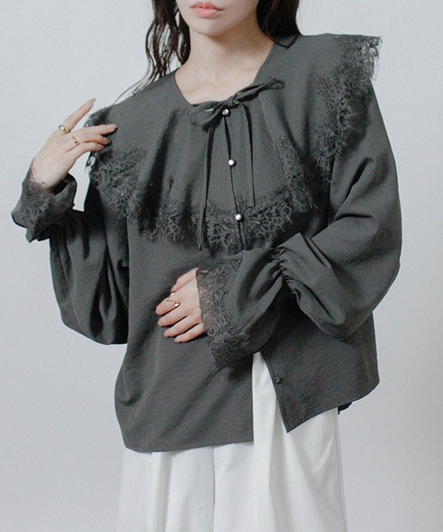 Social GIRL（ソーシャルガール）の「ラッフルカラー レースブラウス シャツブラウス 長袖（シャツ/ブラウス・レディース・ブルー/チャコール・M）」の2枚目の写真