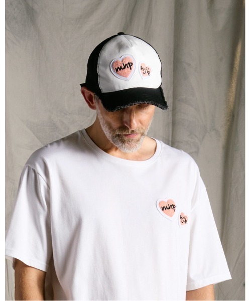 wjk(ダヴルジェイケイ)の「2-heart patch cut-off mesh cap(キャップ・メンズ・ブラック×ピンク/ホワイト×レッド/ホワイト×ピンク・FREE)」の2枚目の写真