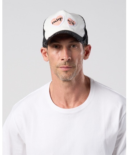 wjk(ダヴルジェイケイ)の「2-heart patch cut-off mesh cap(キャップ・メンズ・ブラック×ピンク/ホワイト×レッド/ホワイト×ピンク・FREE)」の5枚目の写真