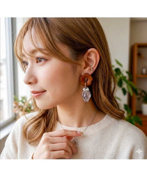 tone（トーン）の「【R】1063e　ウッドフラワー×苺イヤリング(MA)（イヤリング・レディース・ブラウン・FREE）」の2枚目の写真