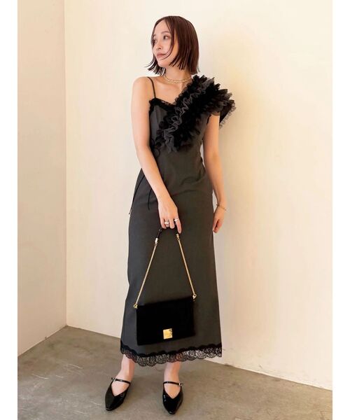 LAGUNAMOON(ラグナムーン)の「【20周年記念】LADYレーストリムキャミワンピース(ワンピース・レディース・ベージュ/チャコールグレー・SMALL/MEDIUM)」の1枚目の写真
