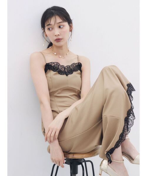 LAGUNAMOON(ラグナムーン)の「【20周年記念】LADYレーストリムキャミワンピース(ワンピース・レディース・ベージュ/チャコールグレー・SMALL/MEDIUM)」の4枚目の写真