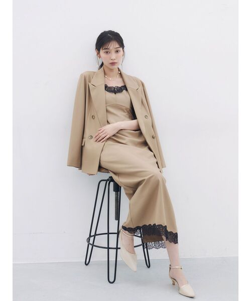 LAGUNAMOON(ラグナムーン)の「【20周年記念】LADYレーストリムキャミワンピース(ワンピース・レディース・ベージュ/チャコールグレー・SMALL/MEDIUM)」の6枚目の写真