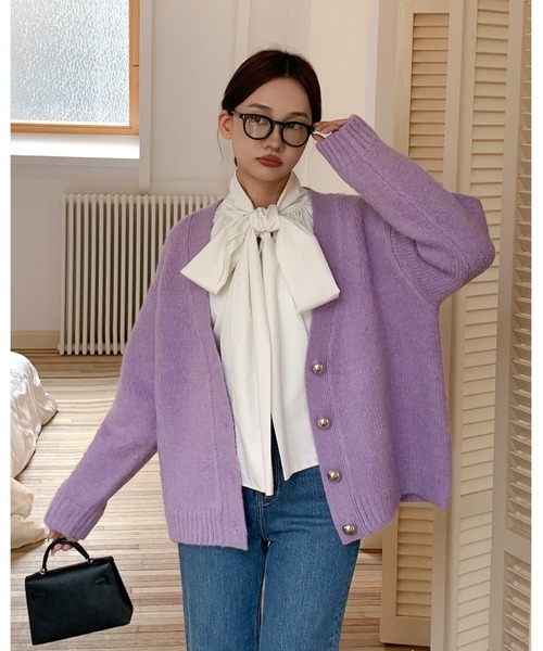 BIRTHDAY BASH(バースデイバッシュ)の「METAL BUTTON CARDIGAN(メタルボタンニットカーディガン)(カーディガン/ボレロ・レディース・パープル/ブルー・FREE)」の6枚目の写真