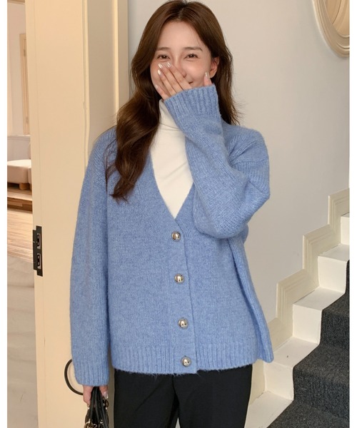 BIRTHDAY BASH(バースデイバッシュ)の「METAL BUTTON CARDIGAN(メタルボタンニットカーディガン)(カーディガン/ボレロ・レディース・パープル/ブルー・FREE)」の22枚目の写真
