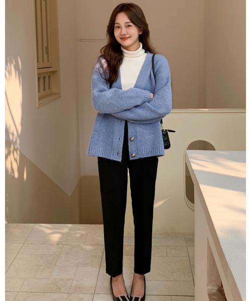 BIRTHDAY BASH(バースデイバッシュ)の「METAL BUTTON CARDIGAN(メタルボタンニットカーディガン)(カーディガン/ボレロ・レディース・パープル/ブルー・FREE)」の17枚目の写真