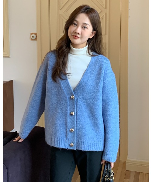 BIRTHDAY BASH(バースデイバッシュ)の「METAL BUTTON CARDIGAN(メタルボタンニットカーディガン)(カーディガン/ボレロ・レディース・パープル/ブルー・FREE)」の18枚目の写真