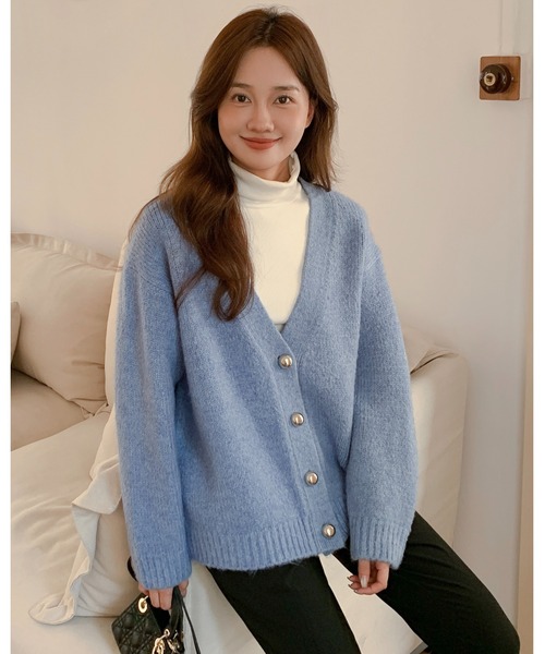 BIRTHDAY BASH(バースデイバッシュ)の「METAL BUTTON CARDIGAN(メタルボタンニットカーディガン)(カーディガン/ボレロ・レディース・パープル/ブルー・FREE)」の16枚目の写真