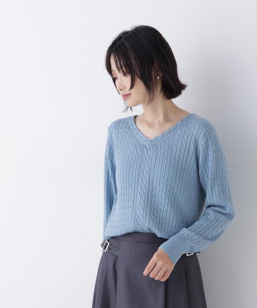 NATURAL BEAUTY BASIC(ナチュラルビューティーベーシック)の「ミニケーブルVネックニット(ニット/セーター・レディース・ブルー/ネイビー/オフホワイト・FREE)」の13枚目の写真