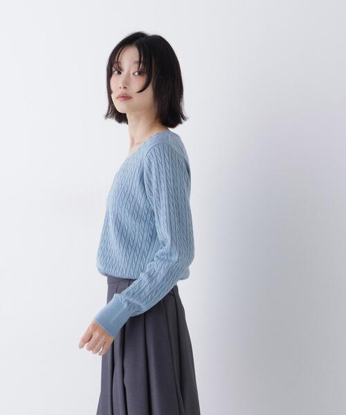 NATURAL BEAUTY BASIC(ナチュラルビューティーベーシック)の「ミニケーブルVネックニット(ニット/セーター・レディース・ブルー/ネイビー/オフホワイト・FREE)」の15枚目の写真