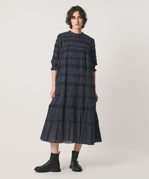 Pheeta(フィータ)の「<Pheeta>Billie ドットプリント ロングワンピース / 016C-39P(ワンピース・レディース・ベージュ/ネイビー・2/1)」の4枚目の写真