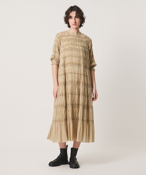Pheeta(フィータ)の「<Pheeta>Billie ドットプリント ロングワンピース / 016C-39P(ワンピース・レディース・ベージュ/ネイビー・2/1)」の5枚目の写真