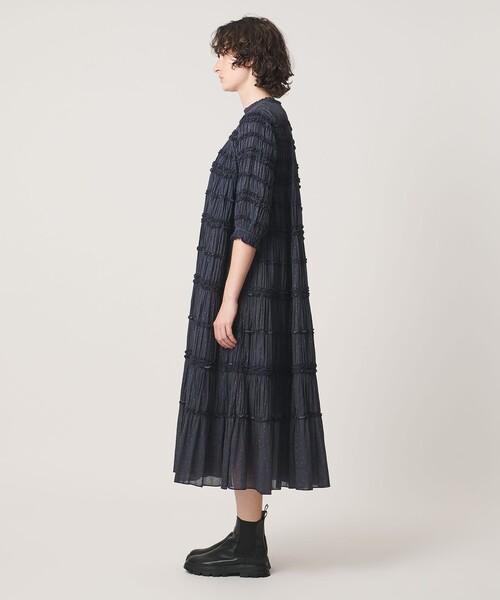 Pheeta(フィータ)の「<Pheeta>Billie ドットプリント ロングワンピース / 016C-39P(ワンピース・レディース・ベージュ/ネイビー・2/1)」の8枚目の写真