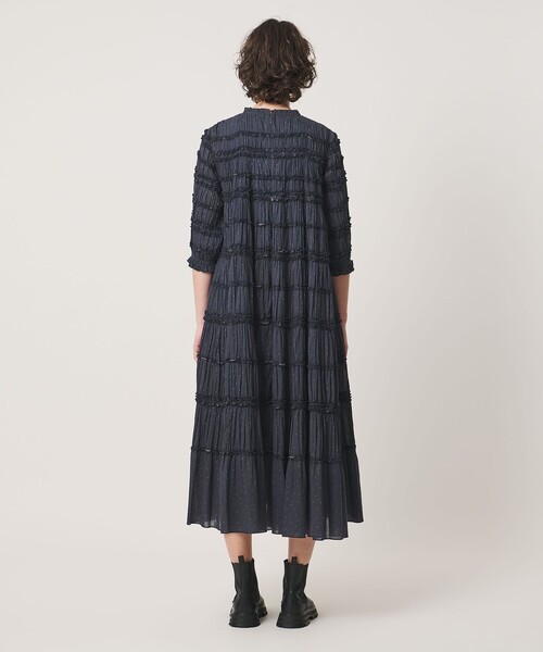 Pheeta(フィータ)の「<Pheeta>Billie ドットプリント ロングワンピース / 016C-39P(ワンピース・レディース・ベージュ/ネイビー・2/1)」の9枚目の写真