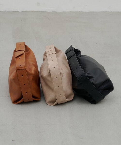 CIAOPANIC TYPY（チャオパニックティピー）の「【WEB限定】復刻！マルチウェイベルトデザインBAG（ショルダーバッグ・レディース・ブラック/グレイッシュベージュ/キャメル・ONE SIZE）」の18枚目の写真