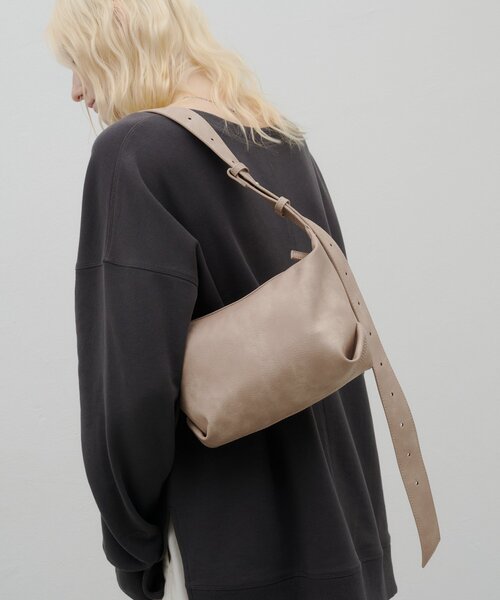 CIAOPANIC TYPY（チャオパニックティピー）の「【WEB限定】復刻！マルチウェイベルトデザインBAG（ショルダーバッグ・レディース・ブラック/グレイッシュベージュ/キャメル・ONE SIZE）」の5枚目の写真