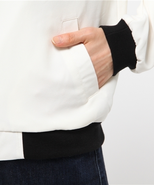 VENCEEXCHANGE（ヴァンスエクスチェンジ）の「ジョーゼットMA-1                  （MA-1・レディース・オフホワイト/ライトカーキ/ブラック・MEDIUM）」の4枚目の写真