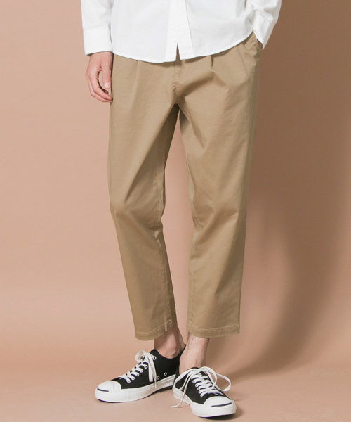 URBAN RESEARCH（アーバンリサーチ）の「UR タックルーズパンツ（その他パンツ・メンズ・カーキ/ベージュ/ブラック/ネイビー・LARGE/MEDIUM）」の2枚目の写真