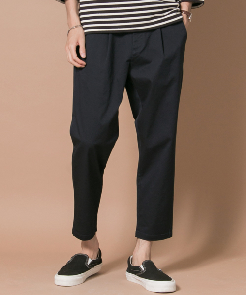 URBAN RESEARCH（アーバンリサーチ）の「UR タックルーズパンツ（その他パンツ・メンズ・カーキ/ベージュ/ブラック/ネイビー・LARGE/MEDIUM）」の4枚目の写真