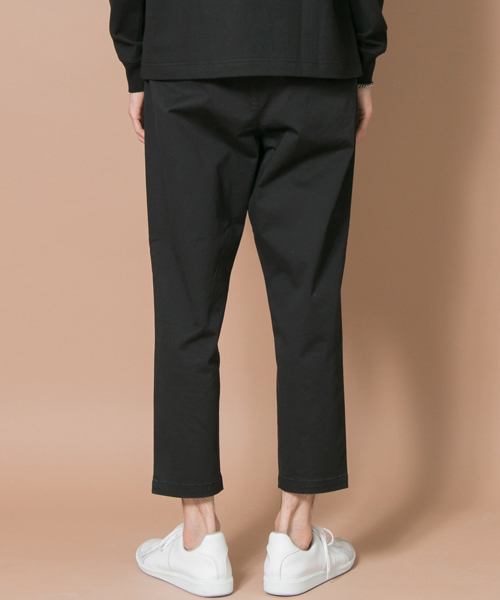 URBAN RESEARCH（アーバンリサーチ）の「UR タックルーズパンツ（その他パンツ・メンズ・カーキ/ベージュ/ブラック/ネイビー・LARGE/MEDIUM）」の5枚目の写真