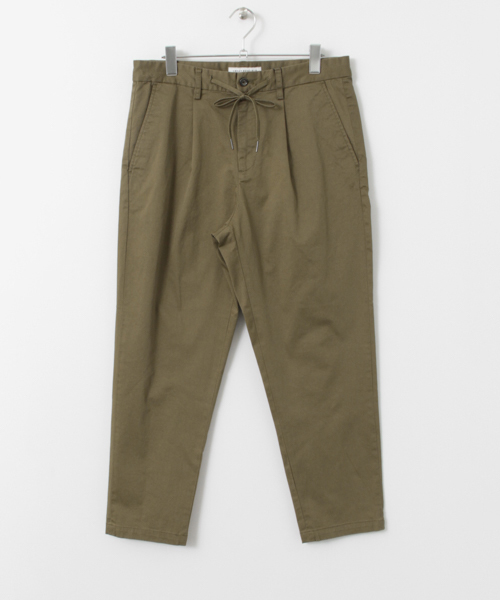 URBAN RESEARCH（アーバンリサーチ）の「UR タックルーズパンツ（その他パンツ・メンズ・カーキ/ベージュ/ブラック/ネイビー・LARGE/MEDIUM）」の21枚目の写真