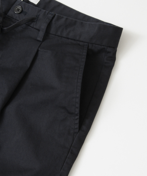 URBAN RESEARCH（アーバンリサーチ）の「UR タックルーズパンツ（その他パンツ・メンズ・カーキ/ベージュ/ブラック/ネイビー・LARGE/MEDIUM）」の15枚目の写真