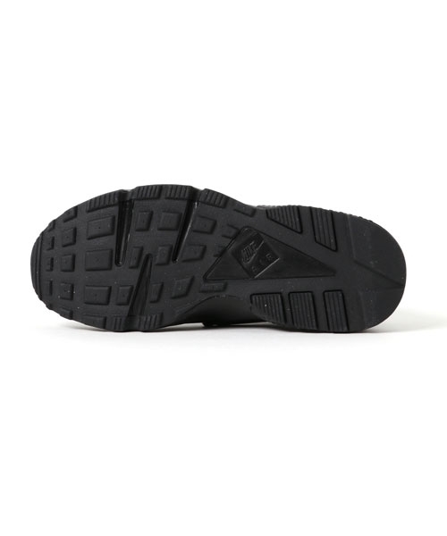 NIKE(ナイキ)の「NIKE AIR HUARACHE(スニーカー・メンズ・ブラック/グレー/ホワイト・28/27.5/26.5/27/26)」の9枚目の写真