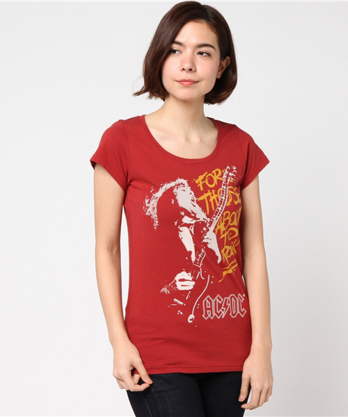 HYSTERIC GLAMOUR（ヒステリックグラマー）の「ACDC/FOR THOSE ABOUT TO ROCK プリント Tシャツ（Tシャツ/カットソー・レディース・グリーン/ブラック/レッド・FREE）」の3枚目の写真