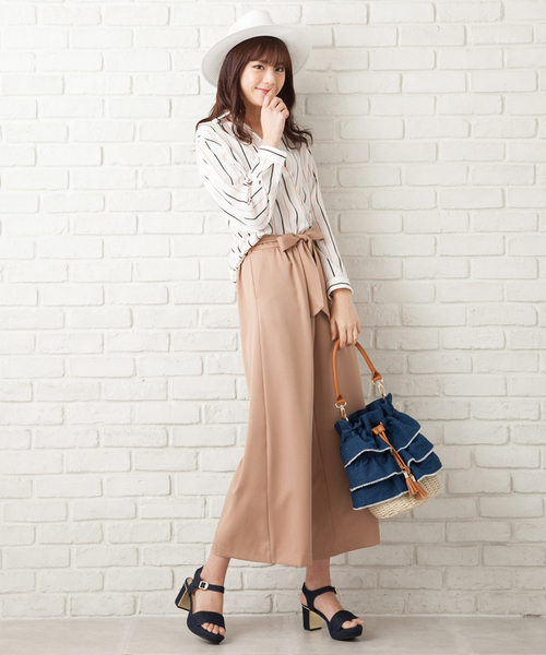 INGNI(イング)の「『4/27(木)ルナンデスご紹介商品』『CanCam5月号掲載商品』7分袖マルチストライプ柄スキッパーシャツ/レディーストップス-2017SS-(シャツ/ブラウス・レディース・ピンク/サックスブルー/ベージュ・MEDIUM)」の17枚目の写真