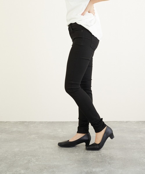 LUGG NAGG(ラグナグ)の「【Le son/ル ソン】牛革 カウレザースクエアパンプス(パンプス・レディース・ブラック・25/23.5/23/22.5/22/25.5/26/21.5/24.5/24)」の11枚目の写真