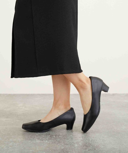 LUGG NAGG(ラグナグ)の「【Le son/ル ソン】牛革 カウレザースクエアパンプス(パンプス・レディース・ブラック・25/23.5/23/22.5/22/25.5/26/21.5/24.5/24)」の12枚目の写真